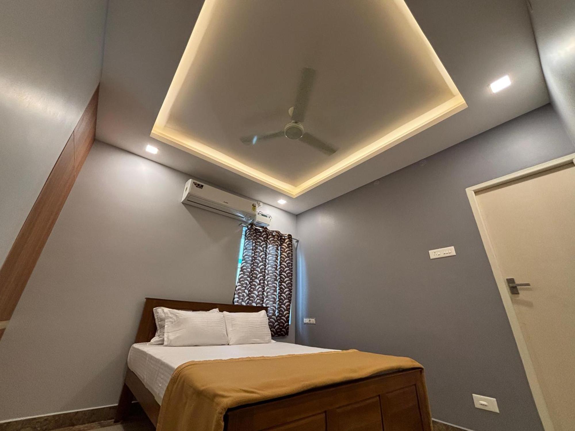 Srirangam Nandavanam Service Apartments Tiruchirappalli Экстерьер фото