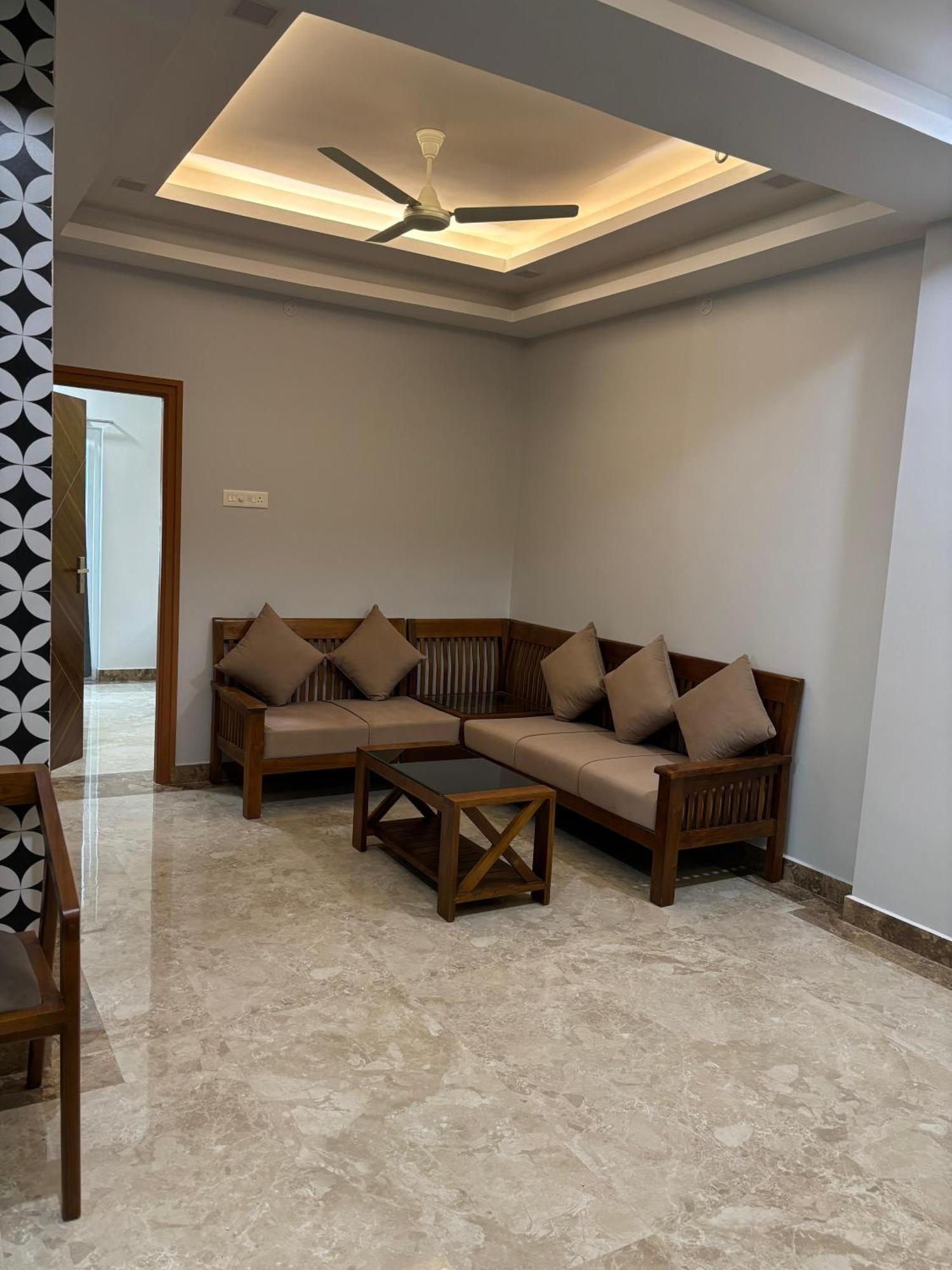 Srirangam Nandavanam Service Apartments Tiruchirappalli Экстерьер фото