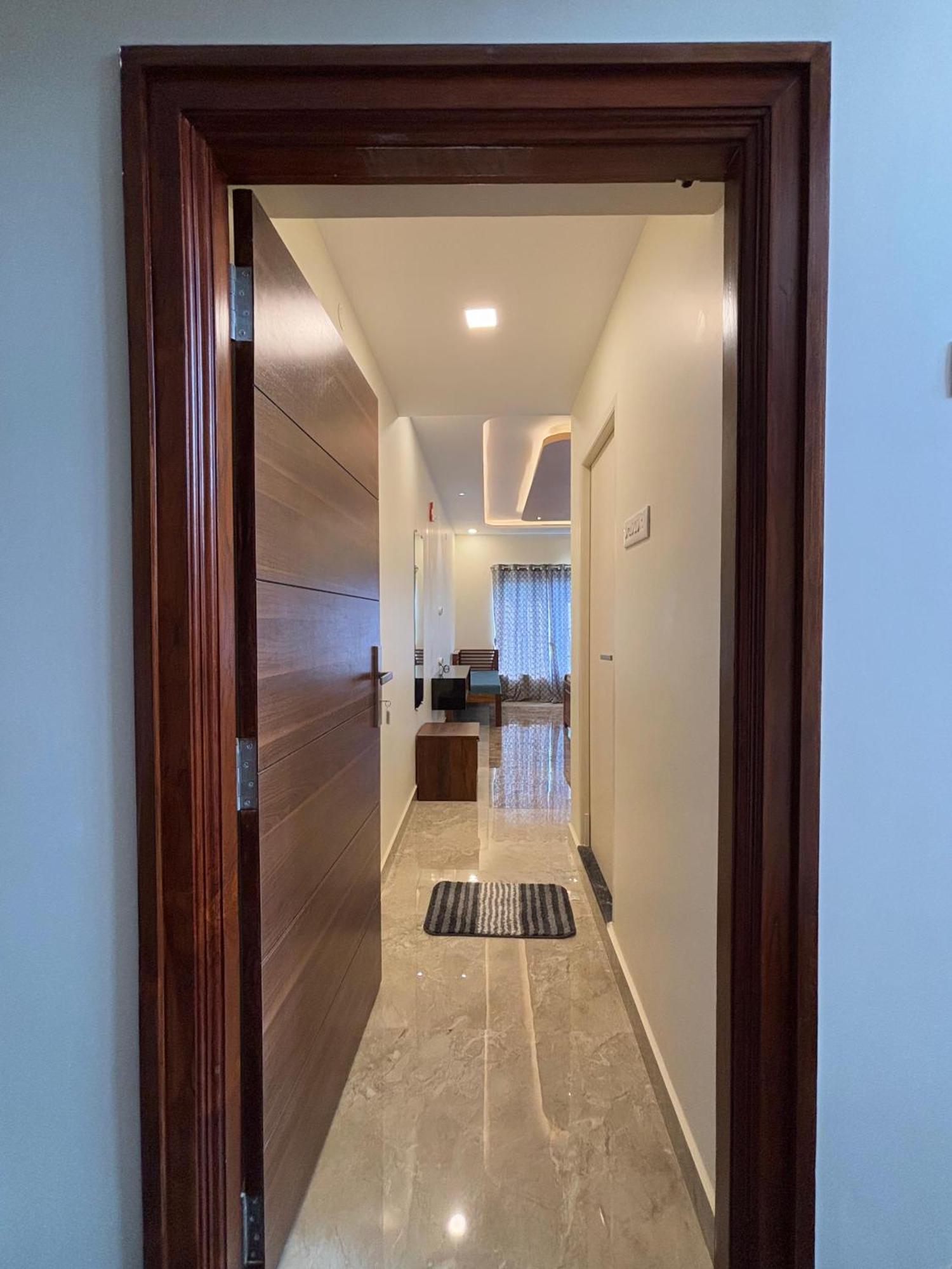 Srirangam Nandavanam Service Apartments Tiruchirappalli Экстерьер фото